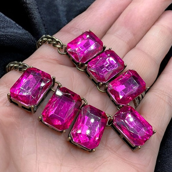 🌺Vintage Pink/Magenta GLASS Necklace - Picture 3 of 13